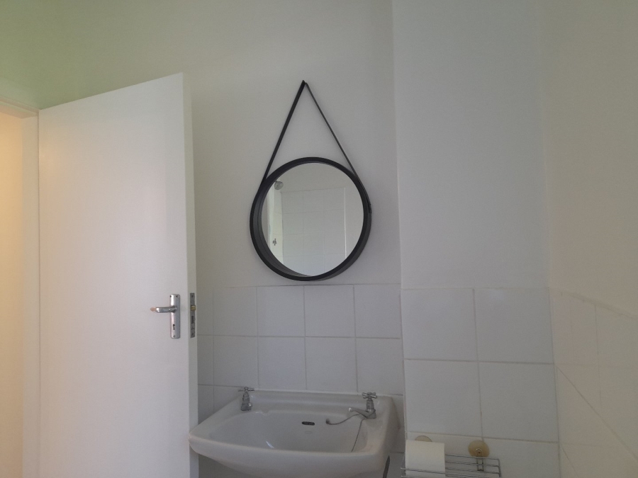 2 Bedroom Property for Sale in Kenilworth Western Cape
